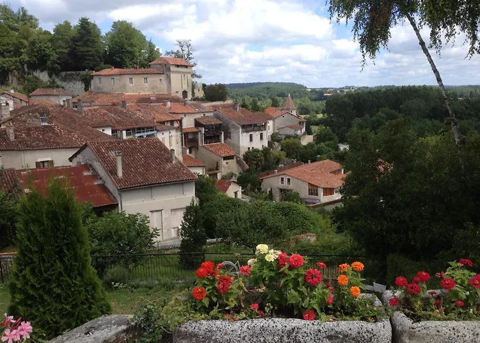 Puyleger فندق مبيت وإفطار Saint-Privat-des-Prés